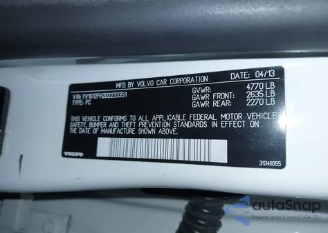 2013 Volvo S60 T5/T5 Platinum/T5 Premier/T5 Premier Plus z USA, uszkodzony, nr VIN YV1612FH2D2233351